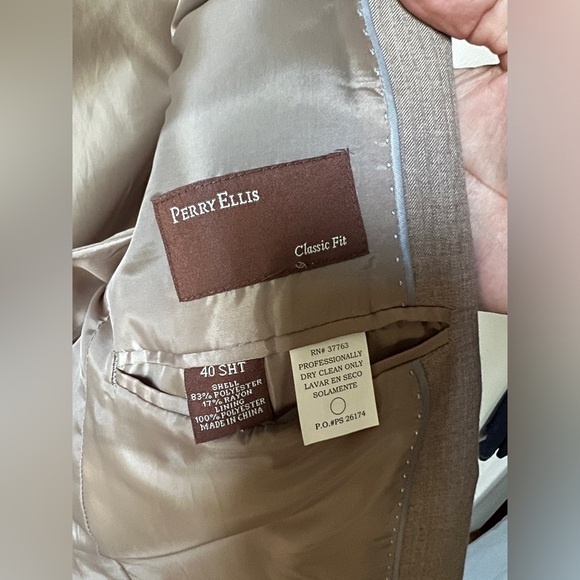 Perry Ellis Tan Sportscoat - Picture 2 of 3